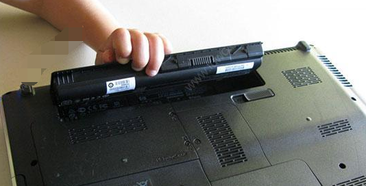 笔记本电脑电池怎么充电 教您笔记本电脑电池充电方法(1)