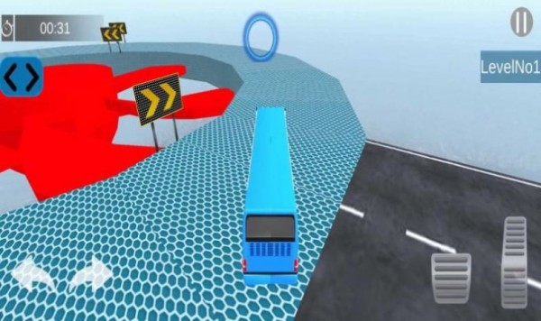 公交车高空特技驾驶