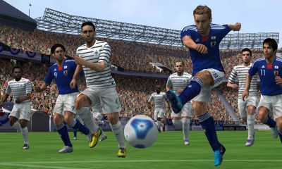 实况足球2013（Pro Evolution Soccer 2013）大师联赛可消耗道具修改器